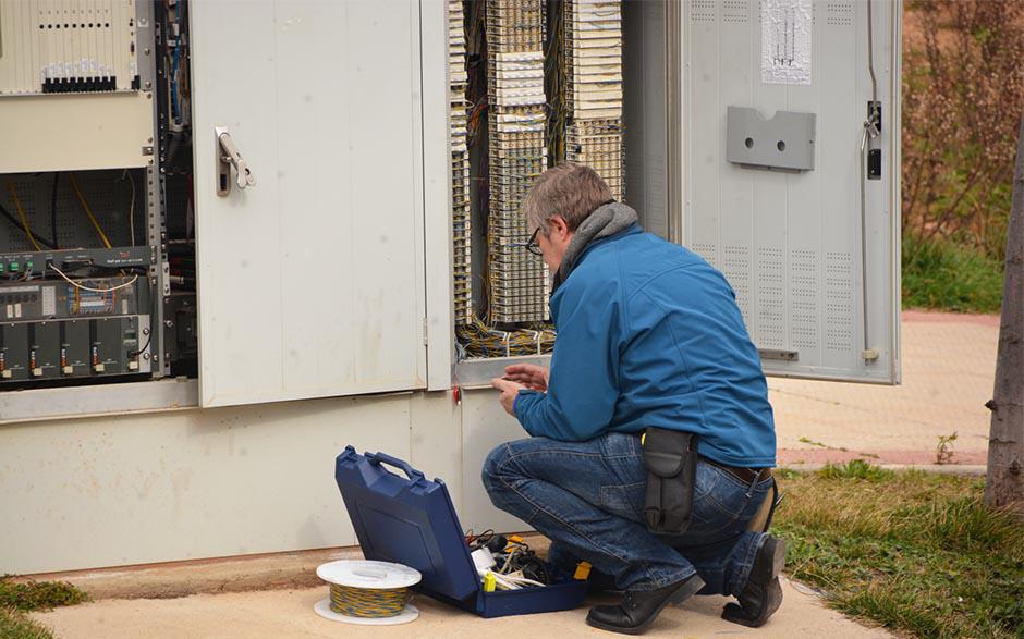 électricien courant faible Suresnes